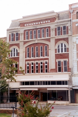 Meridian Grand Opera House, 2001